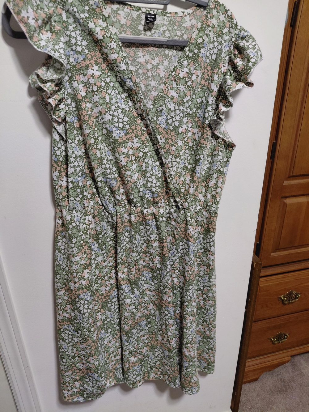 SHEIN Green Floral Wrap-Style Midi Dress with Ruffle Sleeves
